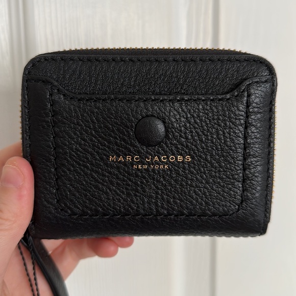 Marc Jacobs Wallet - Picture 1 of 5